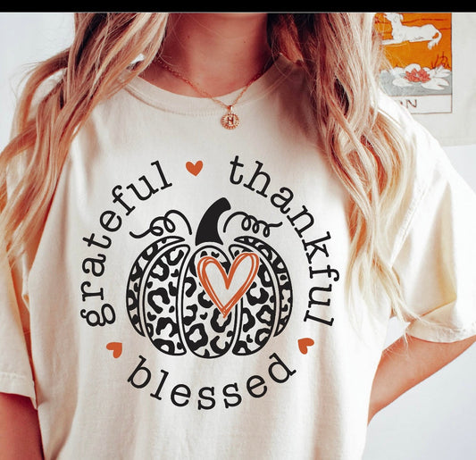 TRANSFER - Grateful Thankful Blessed heart pumpkin